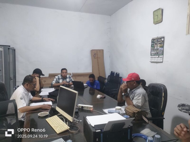 Audensi LCKI dan PT LAJ di kantor KPHP tebo