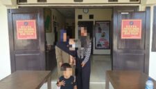 Anak dan istri korban saat memberikan kesaksian yang dialami suaminya